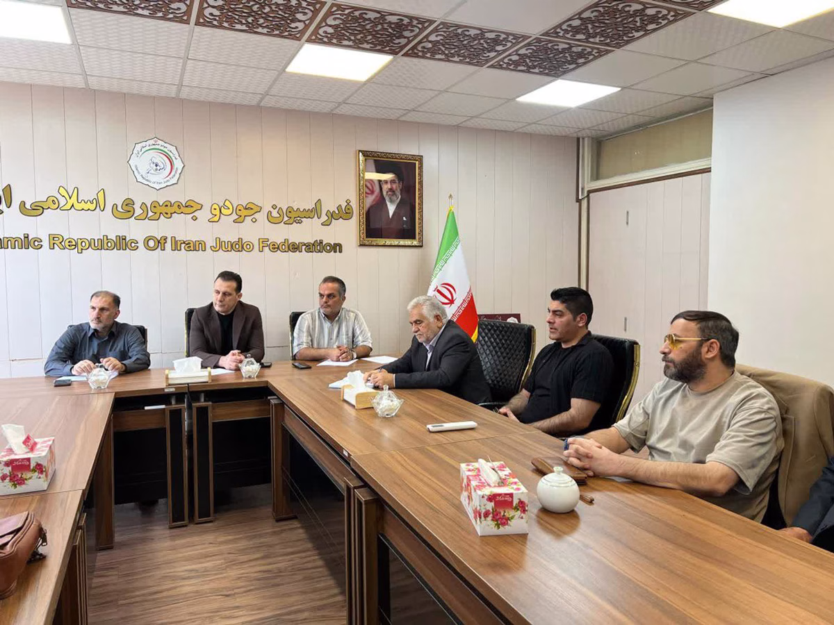 حضور بنیانگذار هنر رزمی رما در نشست توسعه و ساماندهی سبکهای دفاع شخصی با حضور آرش میراسماعیلی